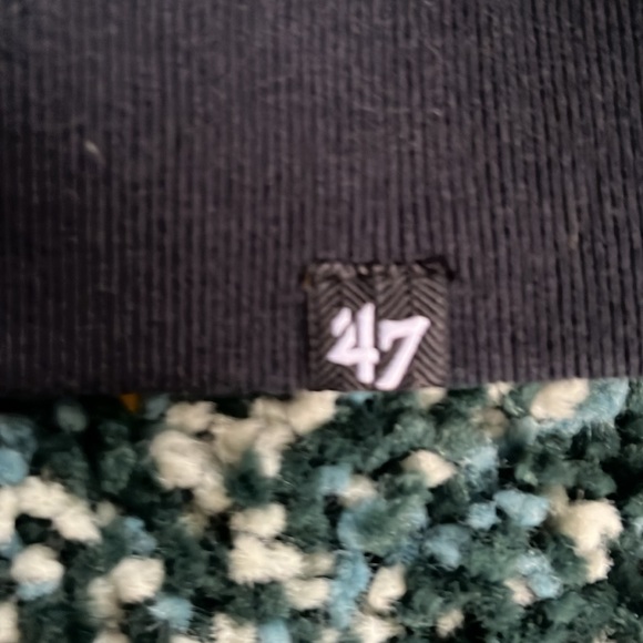 SD zip up size Medium - Picture 3 of 7